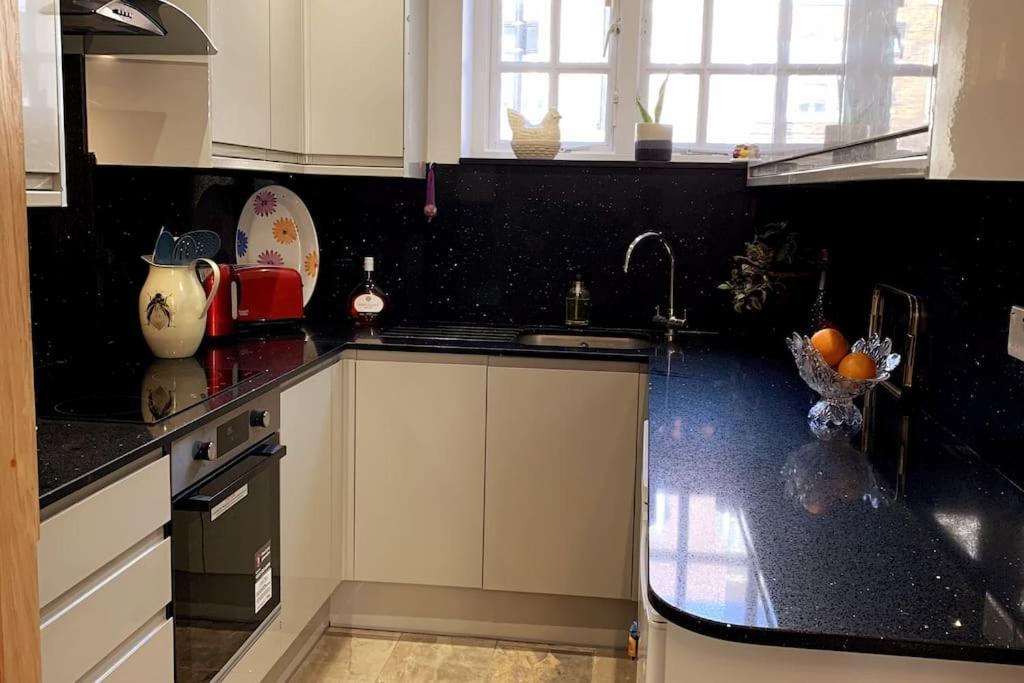 Stylish And Cosy 3 Bedroom Appartment London Exterior foto